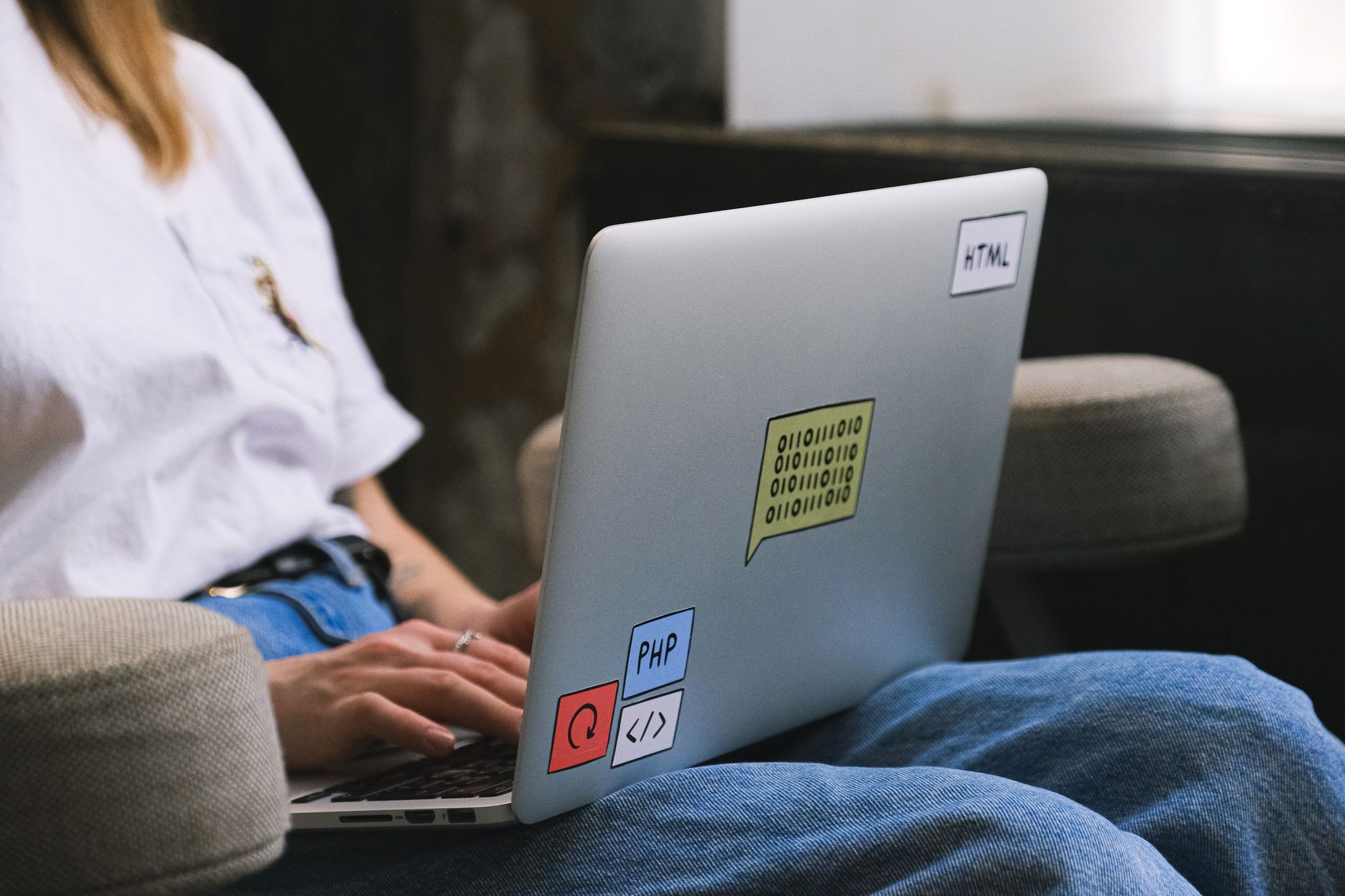 How to Automate Hiring with AI: Screening to Follow-Ups